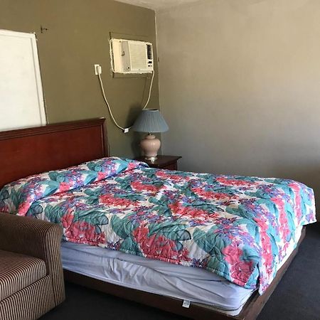 Hotel O Near Fanning Springs State Park Us Hwy 98 Old Town 외부 사진