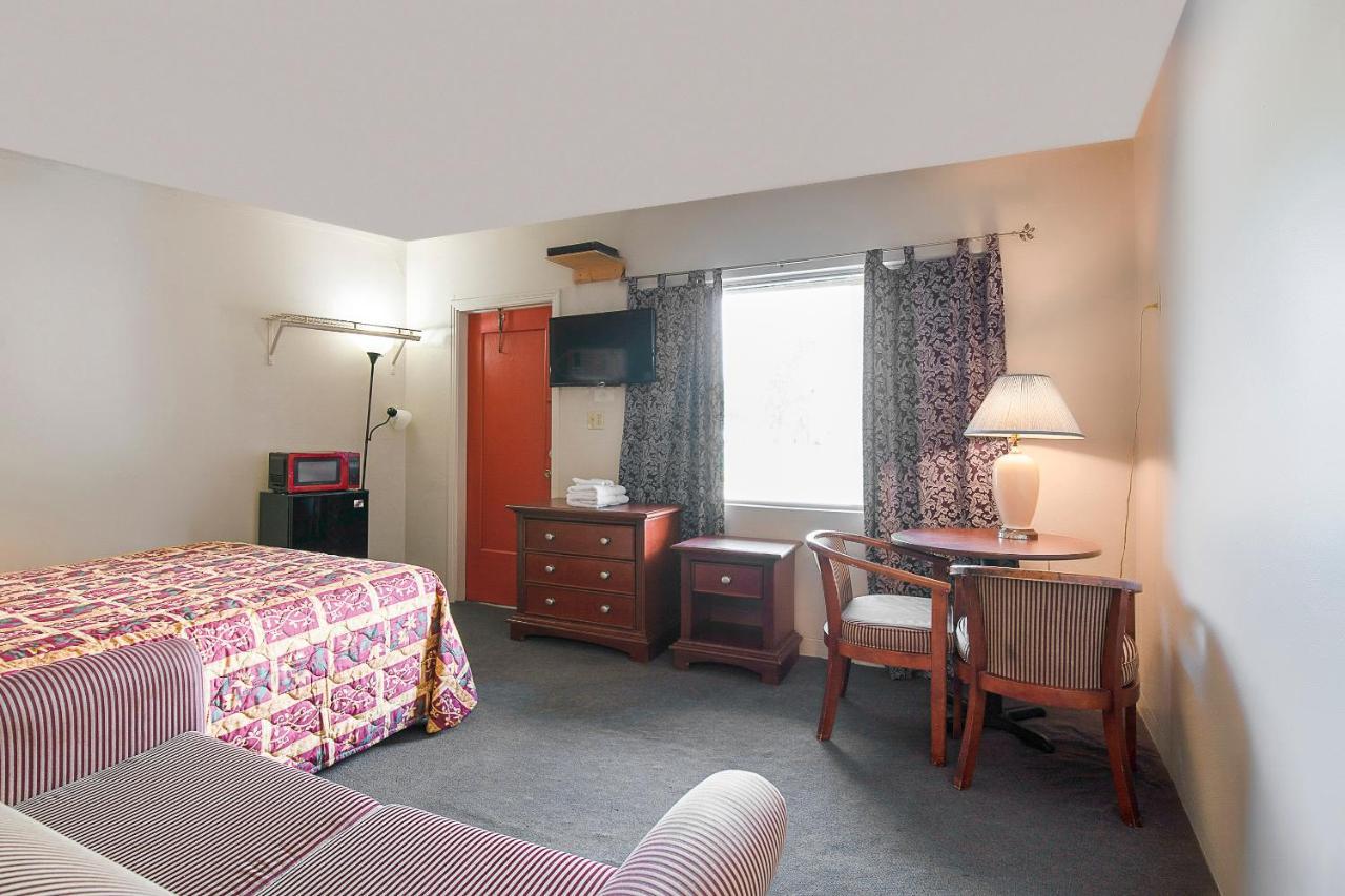 Hotel O Near Fanning Springs State Park Us Hwy 98 Old Town 외부 사진