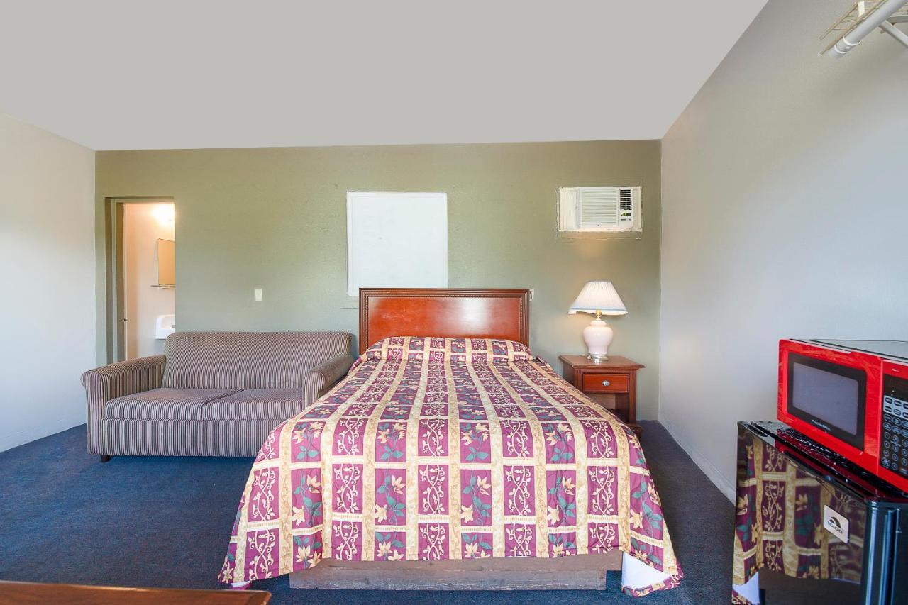 Hotel O Near Fanning Springs State Park Us Hwy 98 Old Town 외부 사진