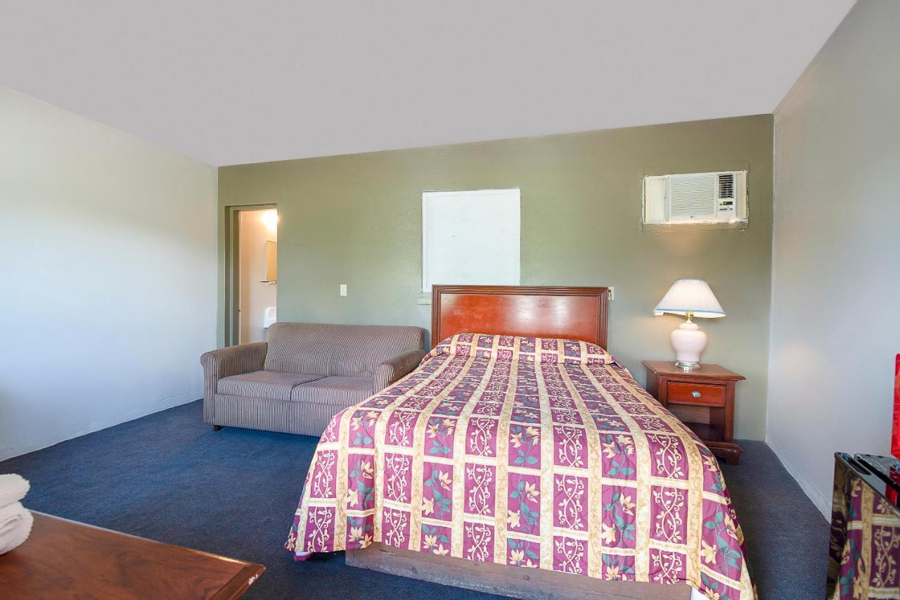 Hotel O Near Fanning Springs State Park Us Hwy 98 Old Town 외부 사진