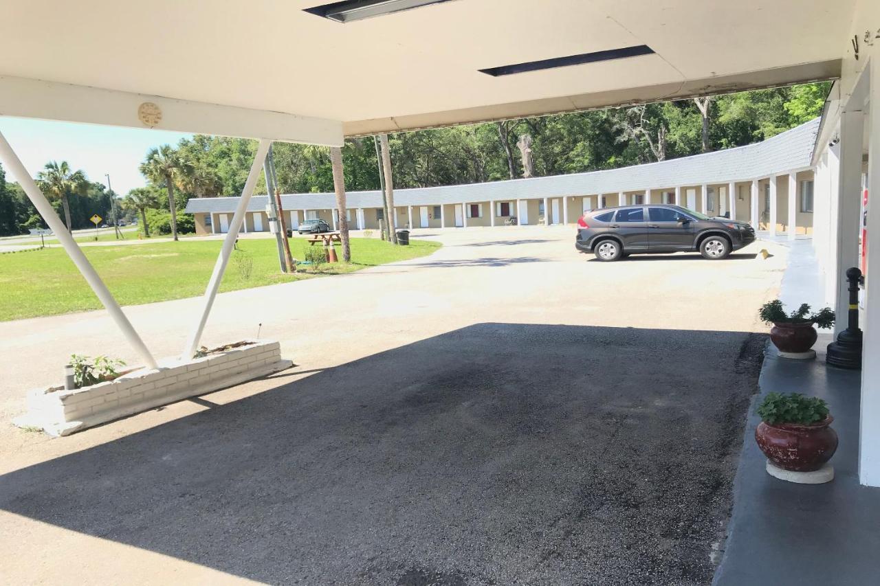 Hotel O Near Fanning Springs State Park Us Hwy 98 Old Town 외부 사진