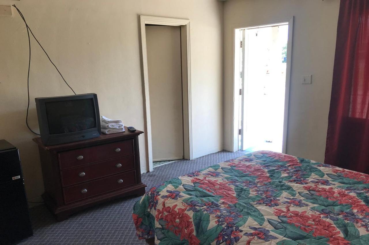 Hotel O Near Fanning Springs State Park Us Hwy 98 Old Town 외부 사진