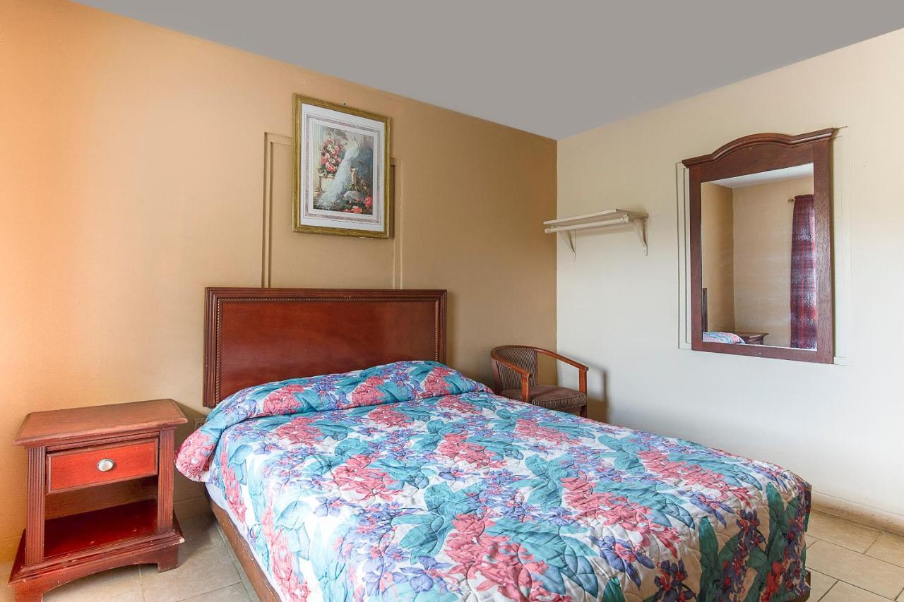 Hotel O Near Fanning Springs State Park Us Hwy 98 Old Town 외부 사진