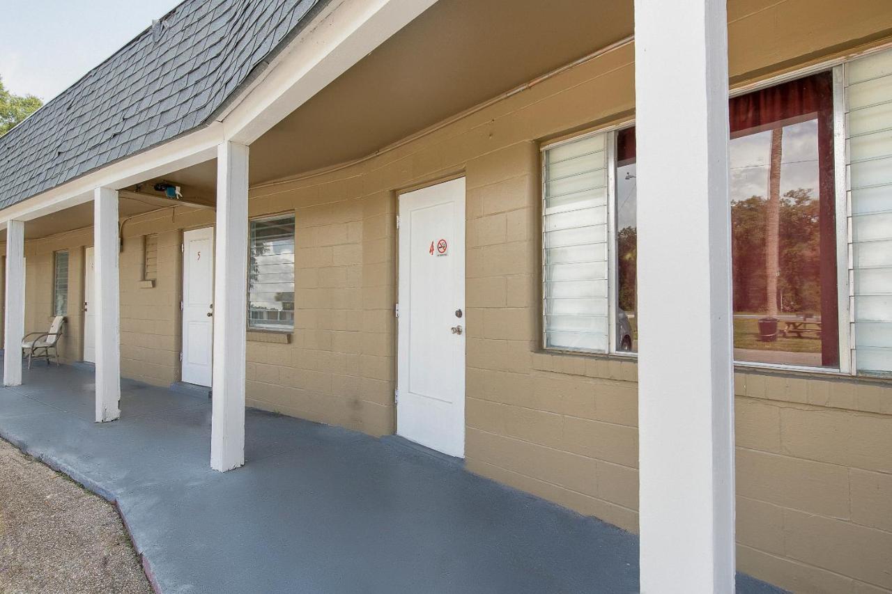 Hotel O Near Fanning Springs State Park Us Hwy 98 Old Town 외부 사진
