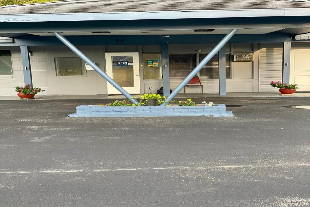 Hotel O Near Fanning Springs State Park Us Hwy 98 Old Town 외부 사진