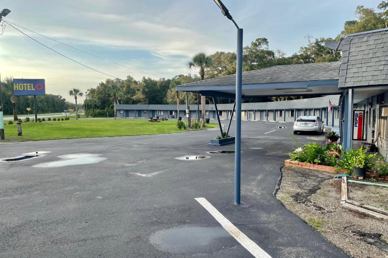 Hotel O Near Fanning Springs State Park Us Hwy 98 Old Town 외부 사진